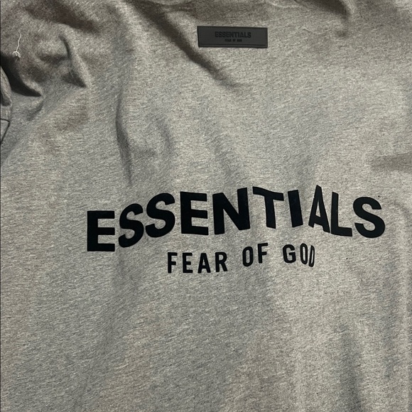 Fear of God Essentials Heather Gray Tee - Picture 4 of 5